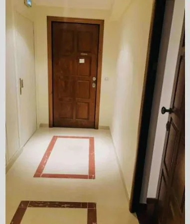 La Perle De * מנטון