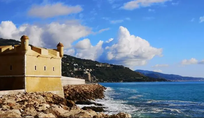 La Perle De Menton